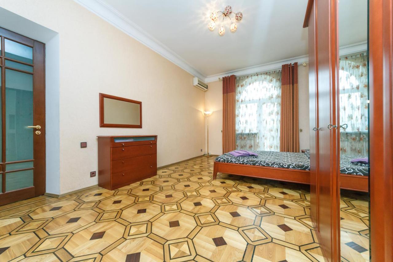 Квартира На Крещатике Kiev Ngoại thất bức ảnh