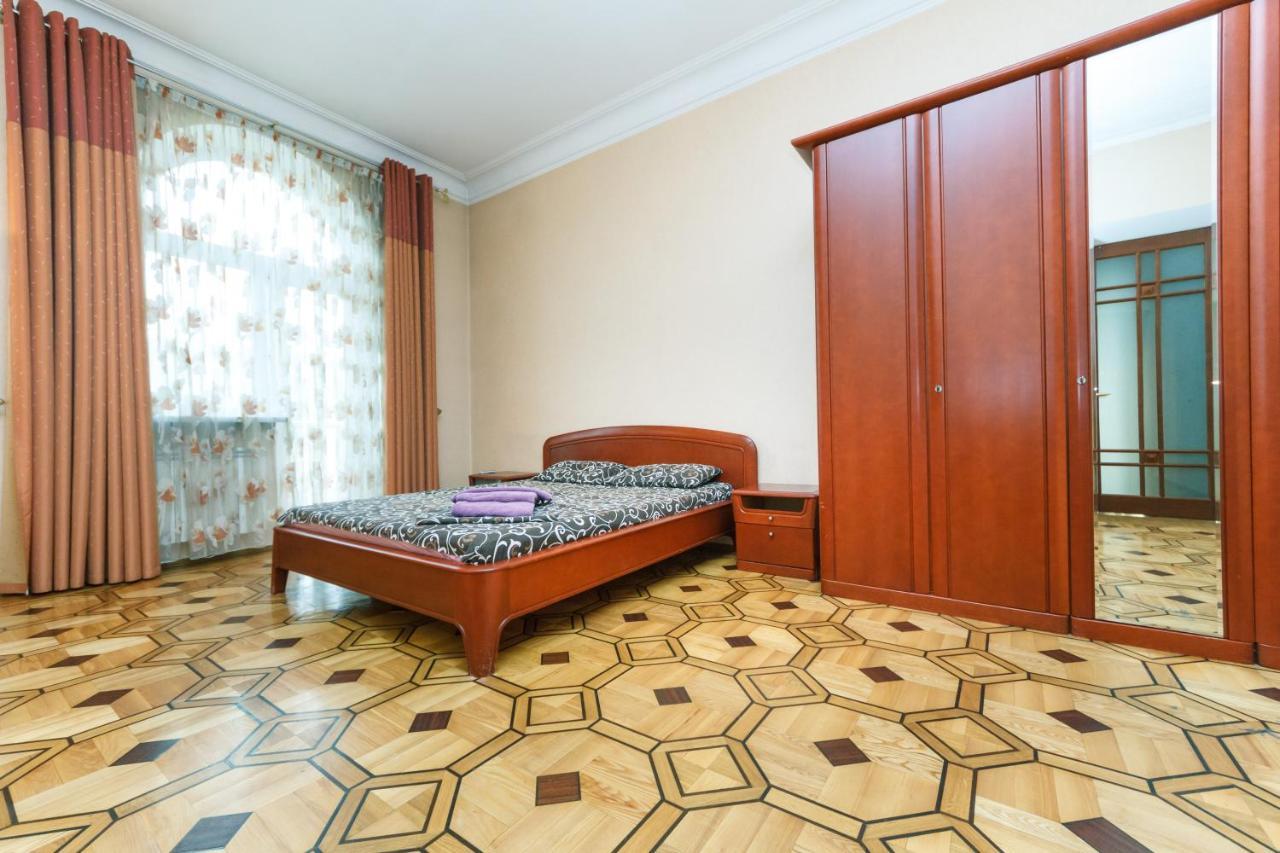 Квартира На Крещатике Kiev Ngoại thất bức ảnh